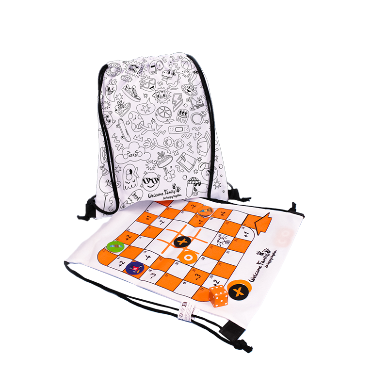 Bolsa doble: juegos y dibujos para colorear - Dar la bienvenida a los niños en tu HoReCa