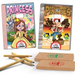 Libros para colorear y lápices personalizados para el menú infantil y la oferta infantil, hotel y restaurante