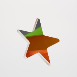 Set di scrivania e sedia di legno per bambini