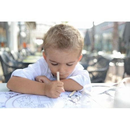 Batch of coloring books and personalized pencils, for children's menu and children's hospitality offer, hotel and restaurant