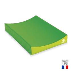 Curved changing mat