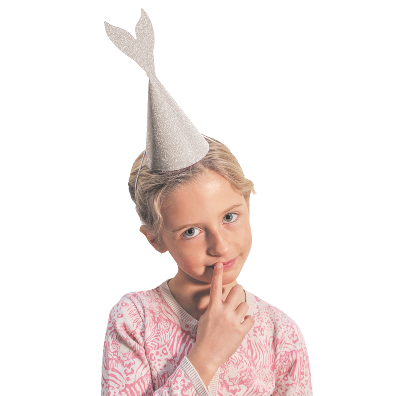 Gorros de sirena con purpurina para un cumpleaños en un restaurante