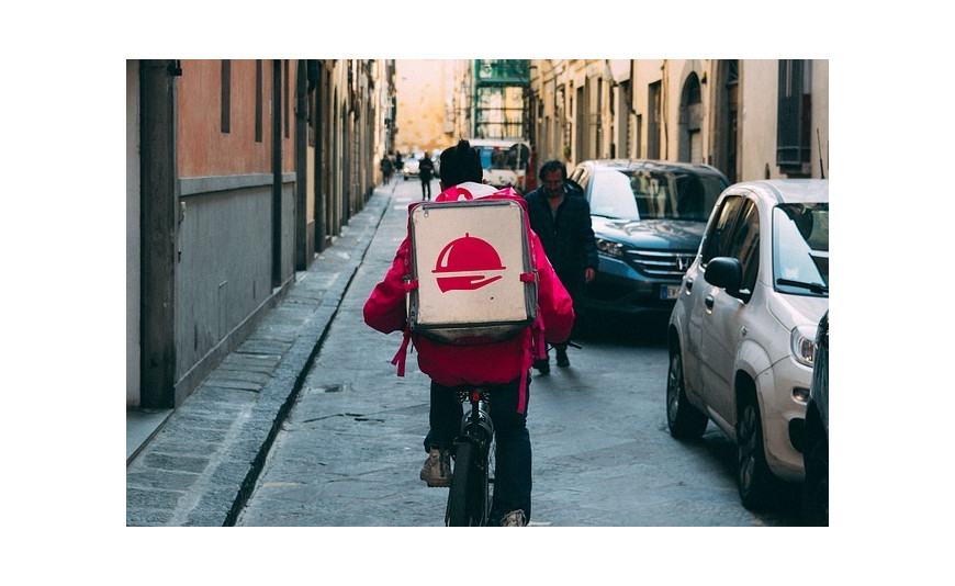 Catering: si deve istituire un servizio di consegna a domicilio? Catering: si deve istituire un servizio di consegna a domicilio?