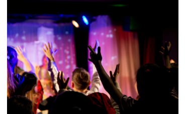 Comment attirer les familles dans votre restaurant cet été grâce à des soirées conviviales ?